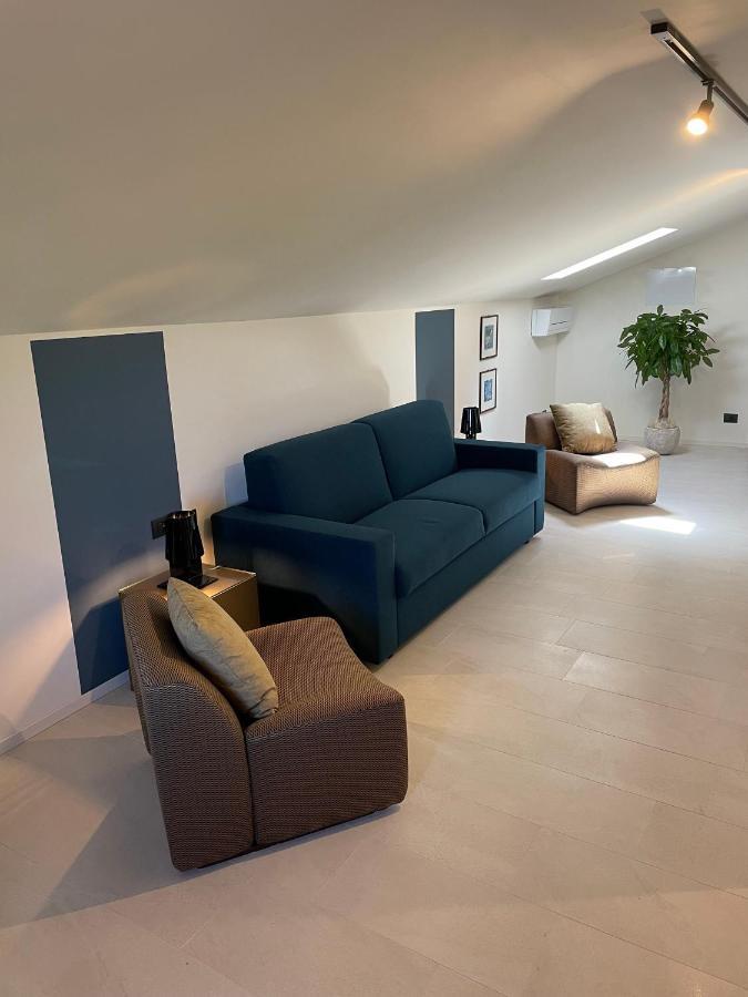 לינה וארוחת בוקר Villa Guardia Casa Ceruti מראה חיצוני תמונה