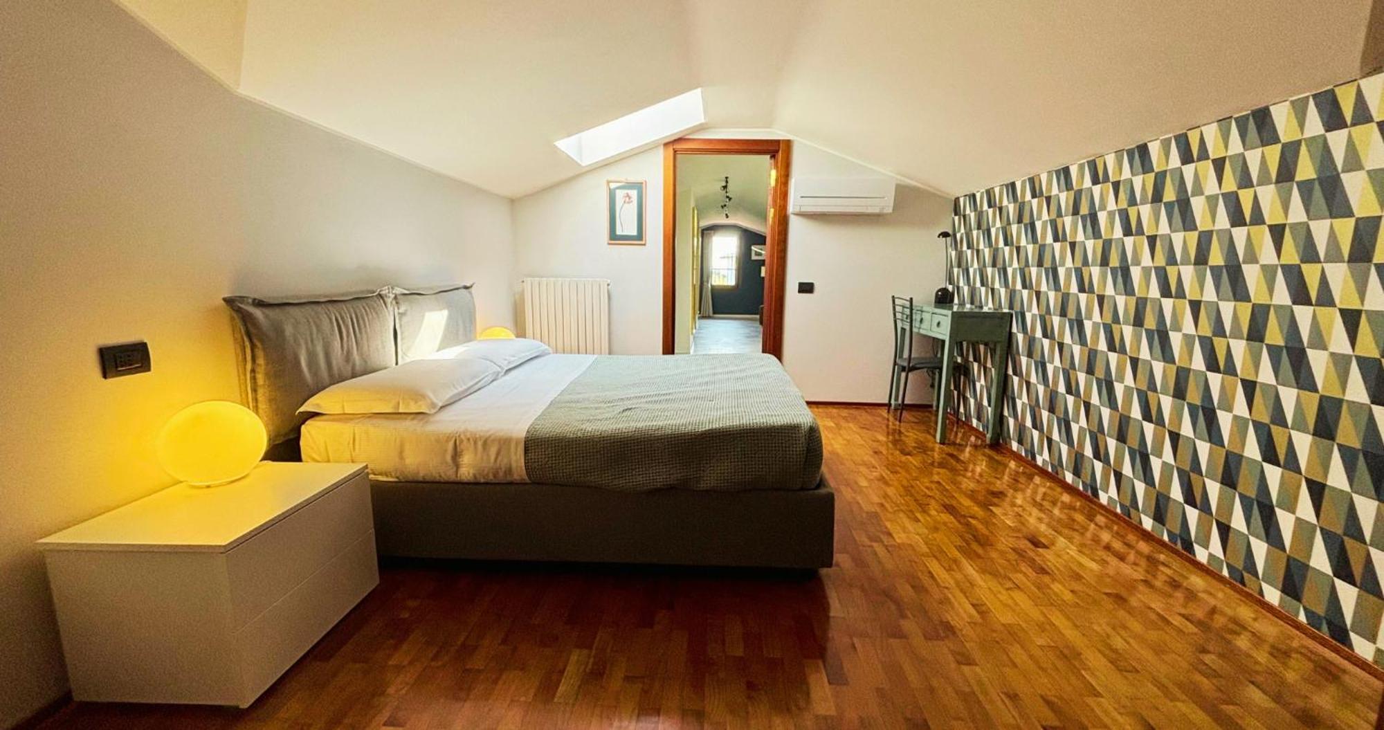 לינה וארוחת בוקר Villa Guardia Casa Ceruti מראה חיצוני תמונה