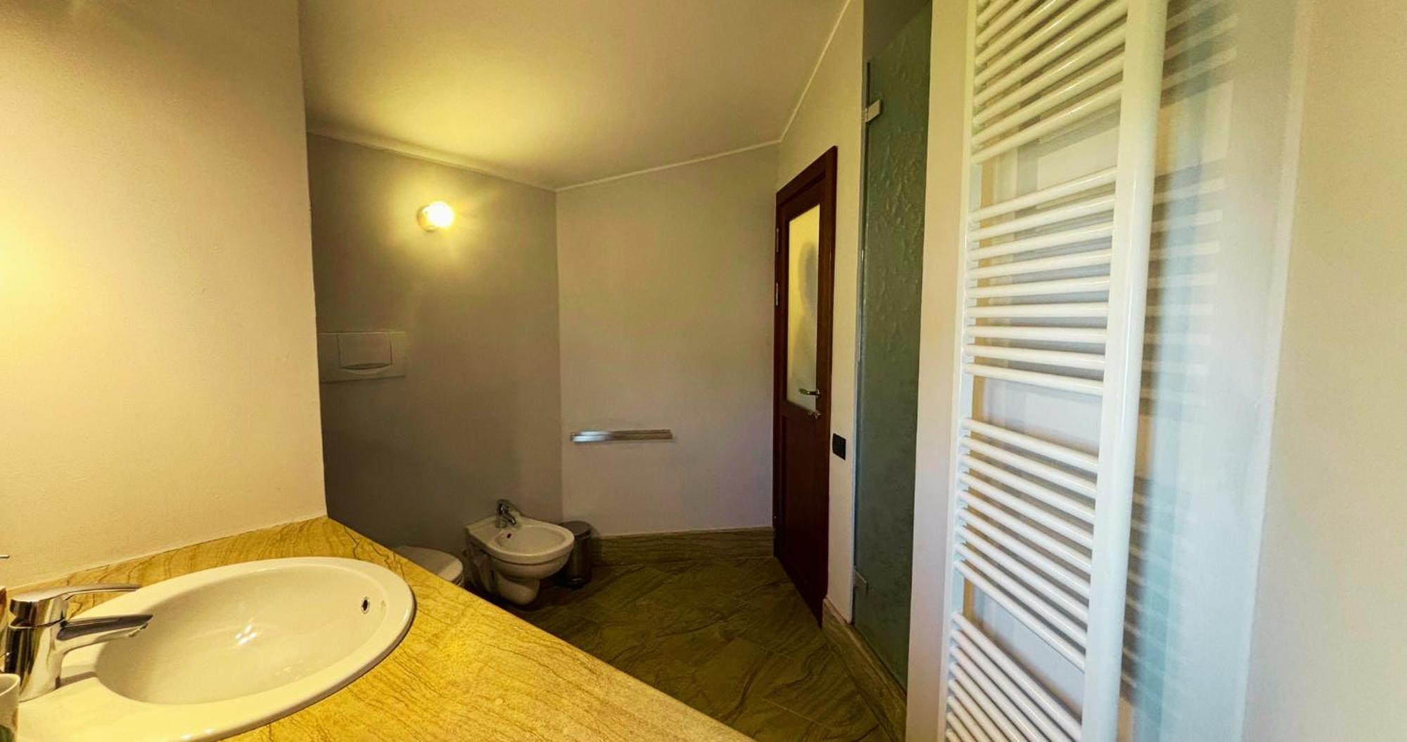 לינה וארוחת בוקר Villa Guardia Casa Ceruti מראה חיצוני תמונה